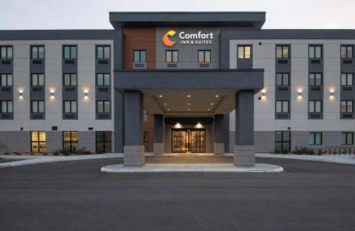 Carleton Place Hotel | Comfort Inn & Suites