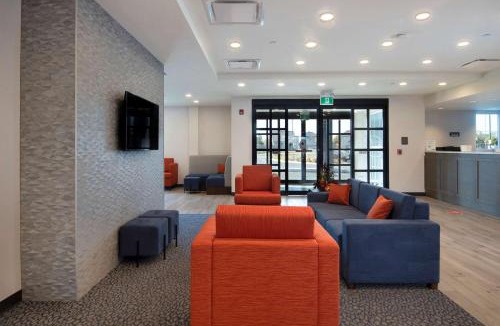 Carleton Place Hotel | Comfort Inn & Suites