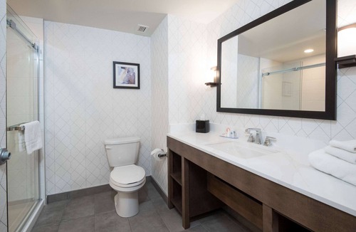 Carleton Place Hotel | Comfort Inn & Suites