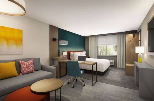 Cochrane Hotel | Comfort Inn & Suites