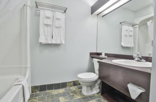 St. Jerome Hotel | Comfort Inn & Suites