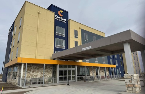 Colby Hotel | Comfort Inn & Suites Colby