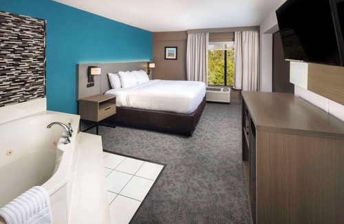 Dahlonega Hotel | Comfort Inn & Suites Dahlonega University Area