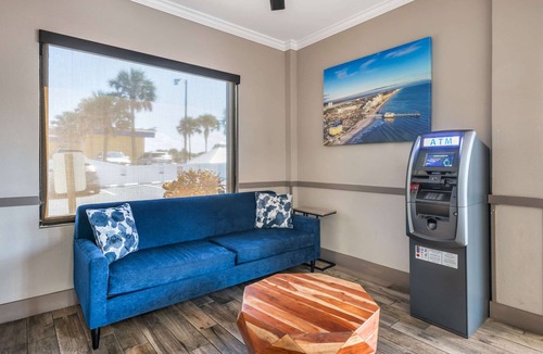 Rogers Seabreeze Hotel | Comfort Inn & Suites Daytona Beach Oceanfront