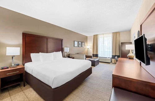 Croasdaile Farm Master Hotel | Comfort Inn & Suites Durham near Duke University