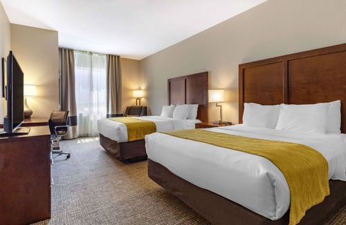 Edgewood Hotel | Comfort Inn & Suites Edgewood