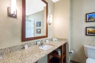 Edgewood Hotel | Comfort Inn & Suites Edgewood