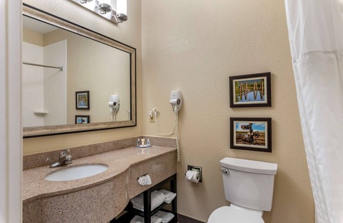 El Dorado Hotel | Comfort Inn & Suites El Dorado