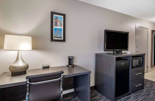 Emporia Hotel | Comfort Inn & Suites Emporia