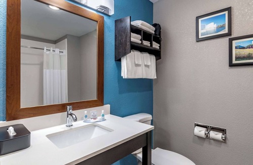 Emporia Hotel | Comfort Inn & Suites Emporia