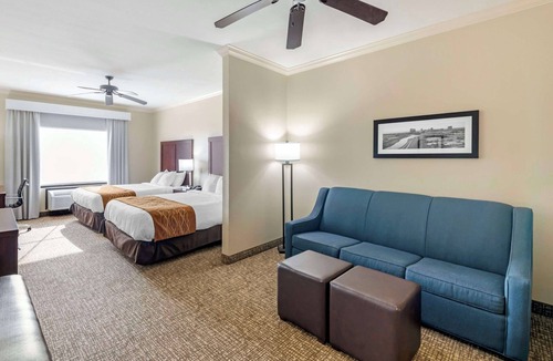 Fossil Creek Hotel | Comfort Inn & Suites Fort Worth - Fossil Creek