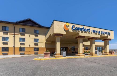 Shelby Hotel | Comfort Inn & Suites Gateway to Glacier National Park
