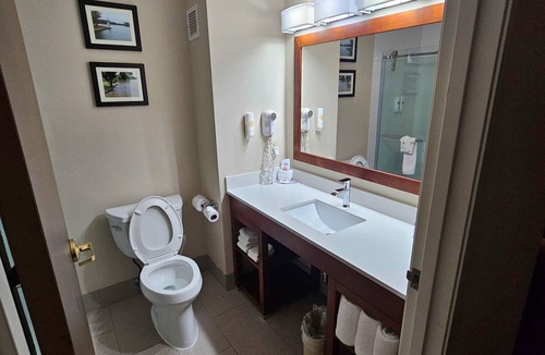 Geneva Hotel | Comfort Inn & Suites Geneva - West Chicago