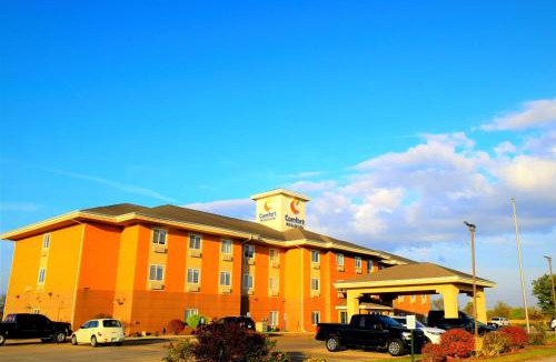 Greenville Hotel | Comfort Inn & Suites Greenville I-70