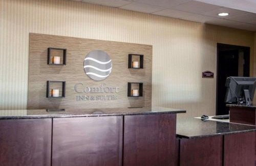 Harrisonville Hotel | Comfort Inn & Suites Harrisonville
