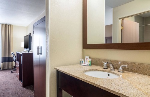 Hannibal Hotel | Comfort Inn & Suites - Hannibal