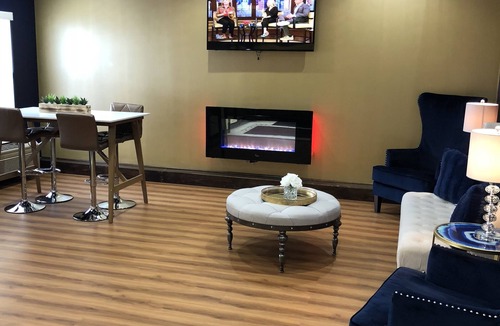 Harvey Hotel | Comfort Inn & Suites Harvey - Chicago Southland