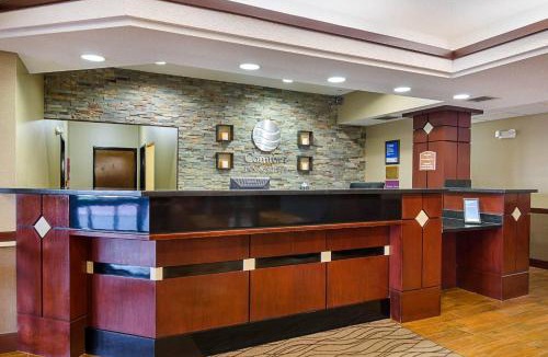 Hutchinson Hotel | Comfort Inn & Suites Hutchinson
