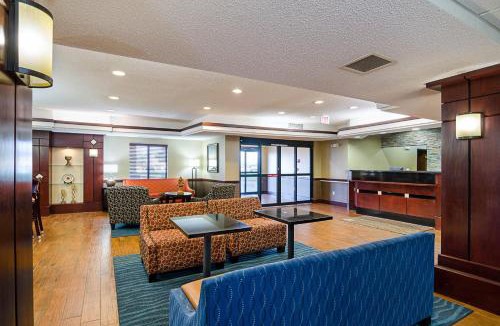 Hutchinson Hotel | Comfort Inn & Suites Hutchinson