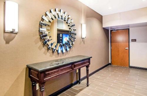 Independence Hotel | Comfort Inn & Suites - Independence