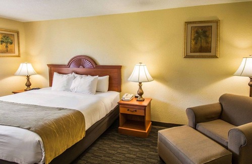 Jupiter Hotel | Comfort Inn & Suites Jupiter I-95