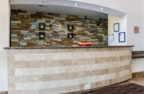 Lawrence Hotel | Comfort Inn & Suites Lawrence - University Area
