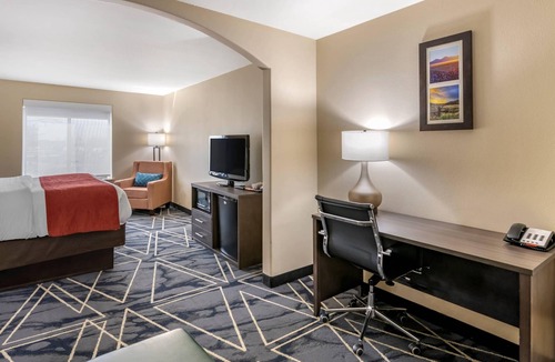 Lubbock Hotel | Comfort Inn & Suites Lubbock West