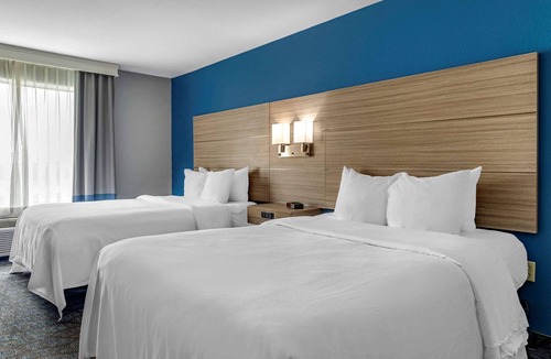 South Arlington Hotel | Comfort Inn & Suites Mansfield