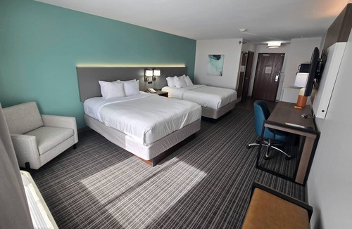 Marion Hotel | Comfort Inn & Suites Marion I-57