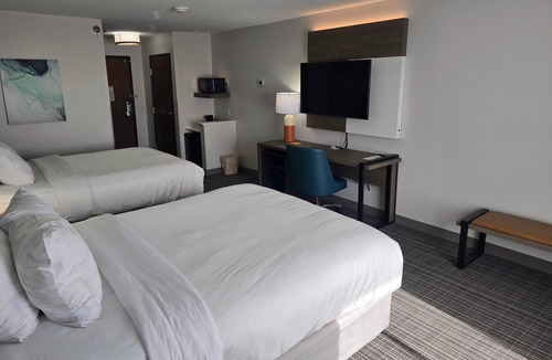 Marion Hotel | Comfort Inn & Suites Marion I-57