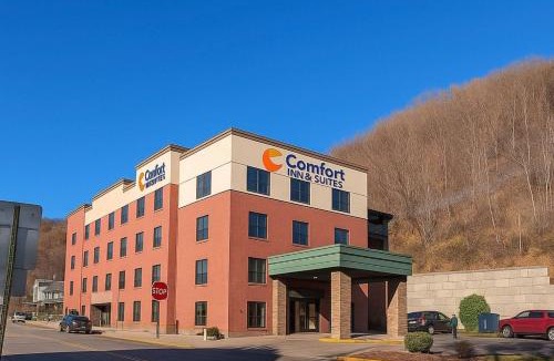 Marquette Hotel | Comfort Inn & Suites Marquette - Prairie du Chien