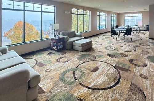 Marquette Hotel | Comfort Inn & Suites Marquette - Prairie du Chien
