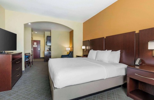 Mexia Hotel | Comfort Inn & Suites Mexia