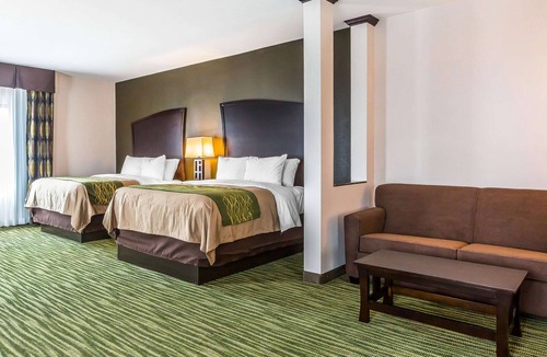 Moore Hotel | Comfort Inn & Suites Moore - Oklahoma City