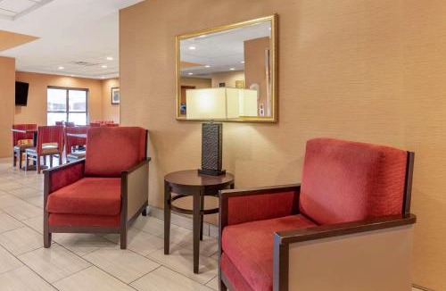 Farmers Hotel | Comfort Inn & Suites Morehead