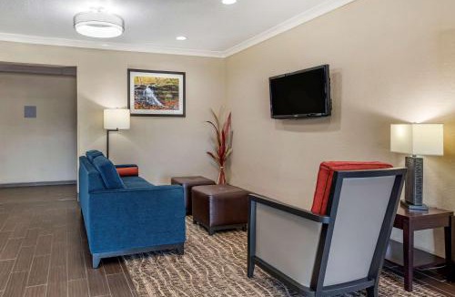Muncie Hotel | Comfort Inn & Suites Muncie Near University