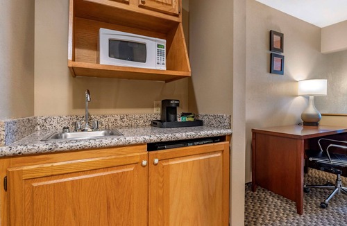 Napoleon Hotel | Comfort Inn & Suites Napoleon