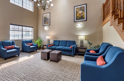 Napoleon Hotel | Comfort Inn & Suites Napoleon