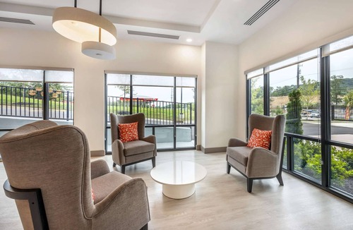 Bellevue Hotel | Comfort Inn & Suites Nashville