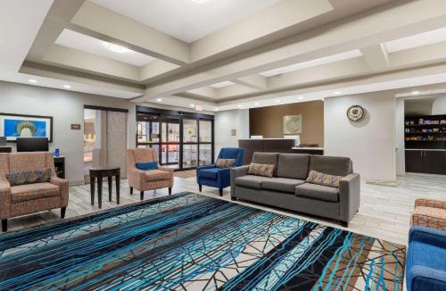 North San Antonio - SAT Hotel | Comfort Inn & Suites Near Medical Center