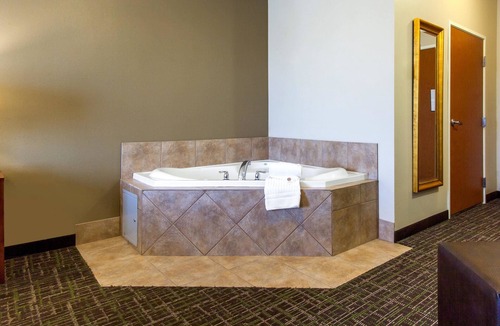 Norman Hotel | Comfort Inn & Suites Norman near University