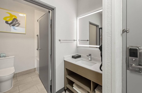 Olathe Hotel | Comfort Inn & Suites Olathe - Kansas City