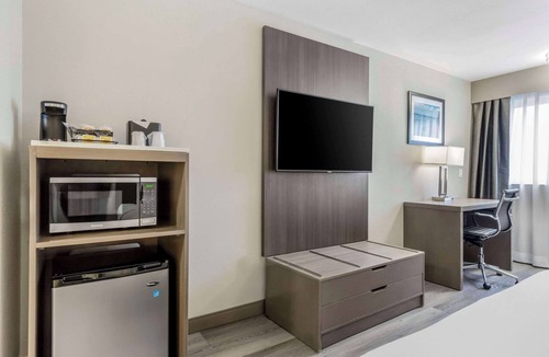 Pacific Hotel | Comfort Inn & Suites Pacific - Auburn