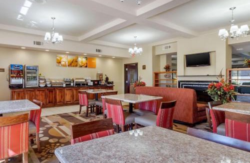 Perry Hotel | Comfort Inn & Suites Perry I-35