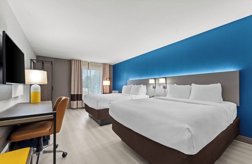 Perry Hotel | Comfort Inn & Suites Perry National Fairgrounds Area