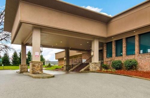 O'Hara Township Hotel | Comfort Inn & Suites Pittsburgh Fox Chapel