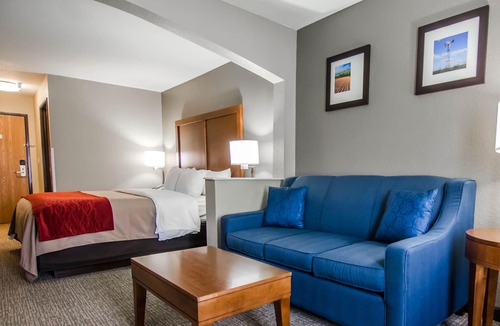 Pittsburg Hotel | Comfort Inn & Suites Pittsburg KS