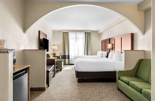Riverton Hotel | Comfort Inn & Suites Riverton