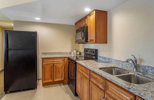 Rochelle Hotel | Comfort Inn & Suites Rochelle - DeKalb