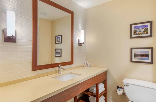 Scotia Hotel | Comfort Inn & Suites Schenectady - Scotia